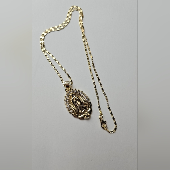 Rhinestone Mary Image Oval Pendent and Chain Necklace - Picture 3 of 6